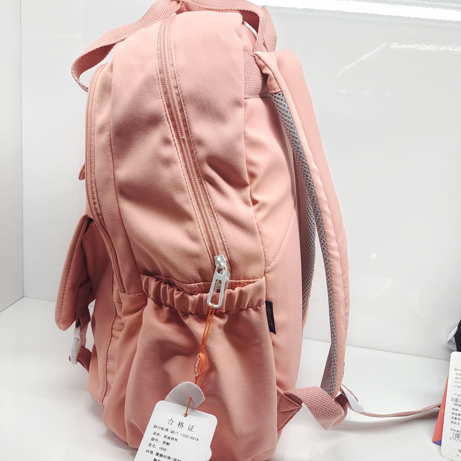Hengdeli Student Backpack High School Students Large Capacity Leisure Backpack Four-Color Option Item Picture