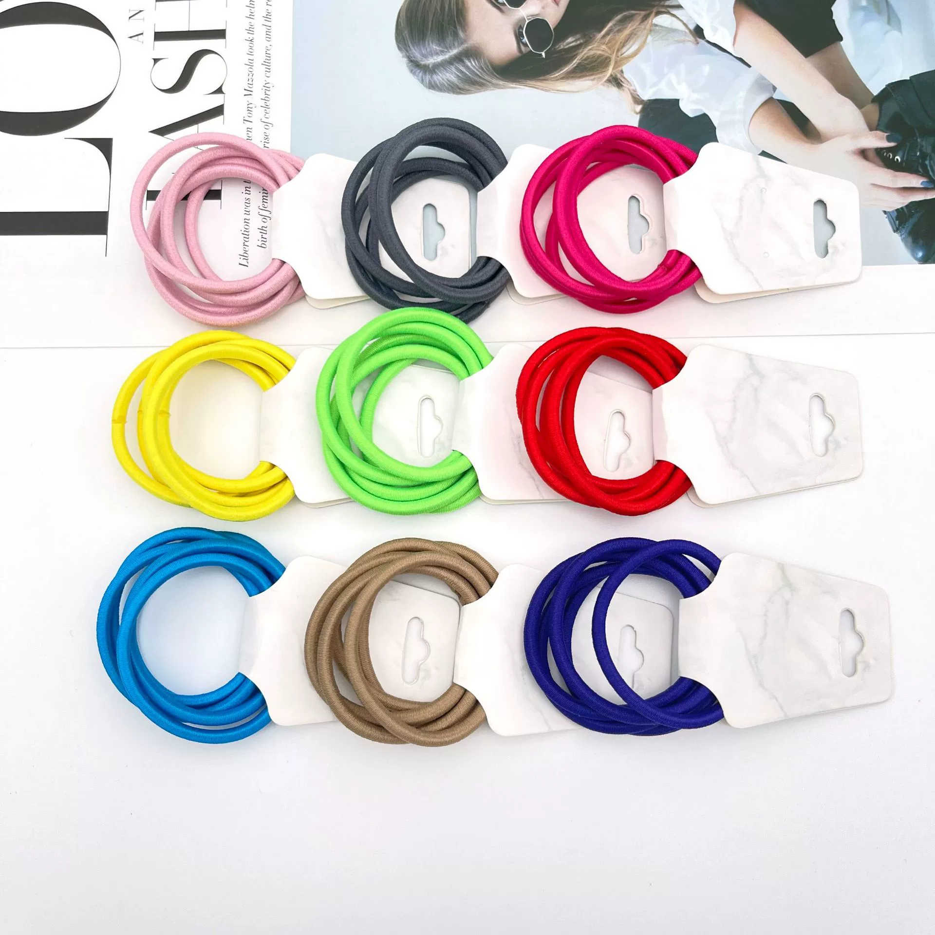 Korean 4mm thick colored high-elasticity seamless leather band headbands, 5 pieces per cardboard, 2 yuan for wholesale store accessories detail image 2