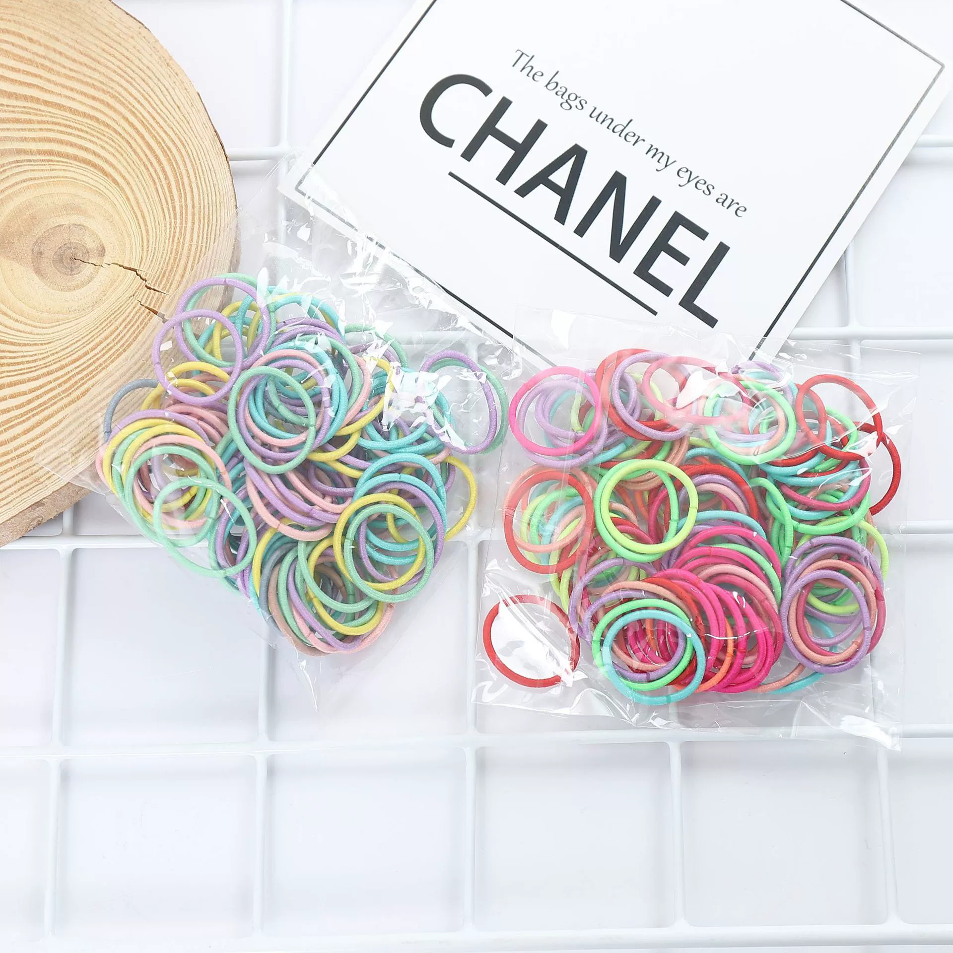 Children's and babies' thumb hair bands, rubber bands, girls can tie little chirps without damaging hair. They are cute and have good elasticity. Wholesale hair bands