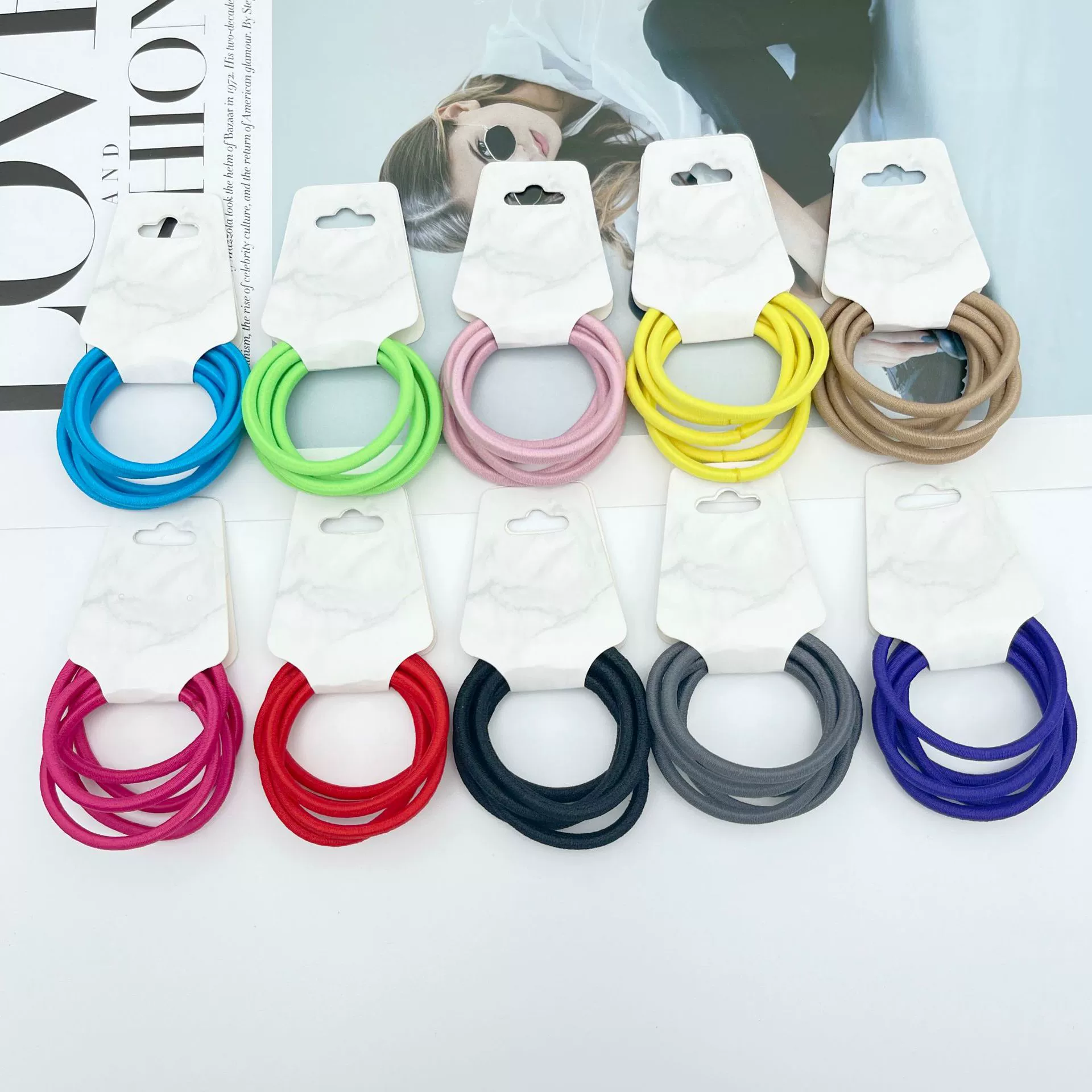 Korean 4mm thick colored high-elasticity seamless leather band headbands, 5 pieces per cardboard, 2 yuan for wholesale store accessories detail image 3
