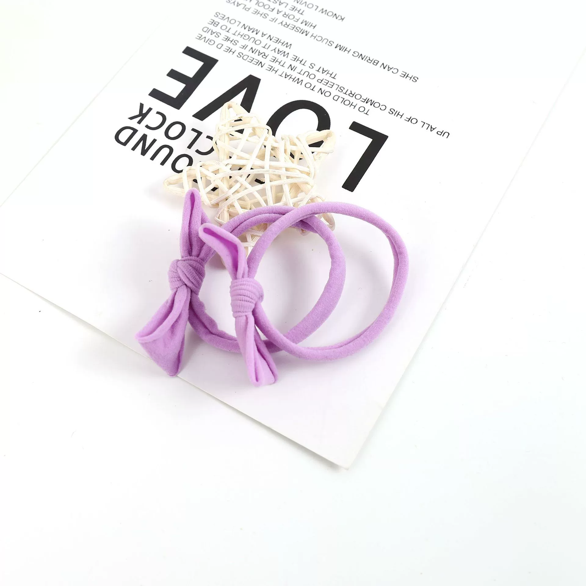 The new Korean version of the high-elasticity bow towel ring is a bestseller on Douyin. It's a fresh and simple hair tie that won't damage your hair detail image 9