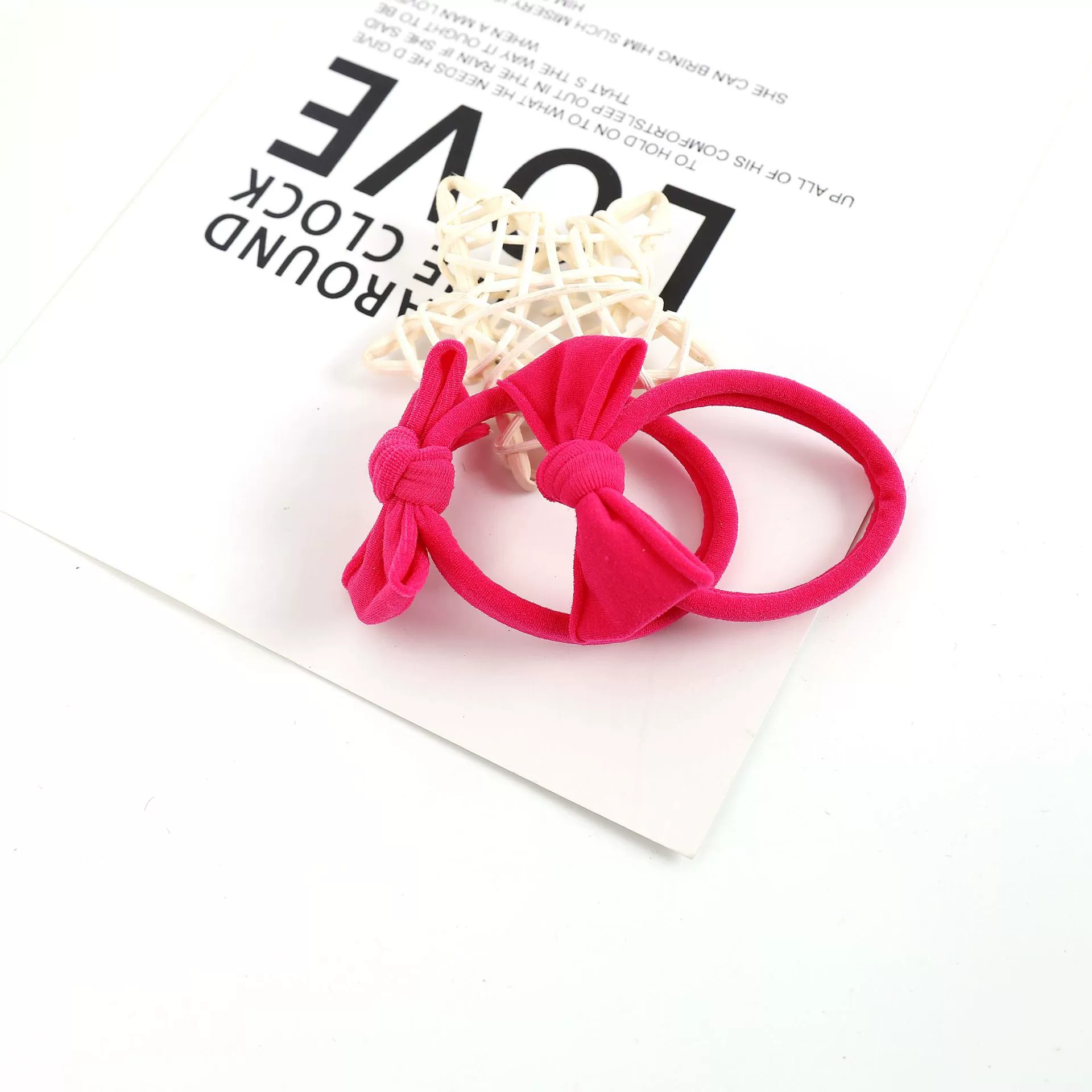 The new Korean version of the high-elasticity bow towel ring is a bestseller on Douyin. It's a fresh and simple hair tie that won't damage your hair detail image 6