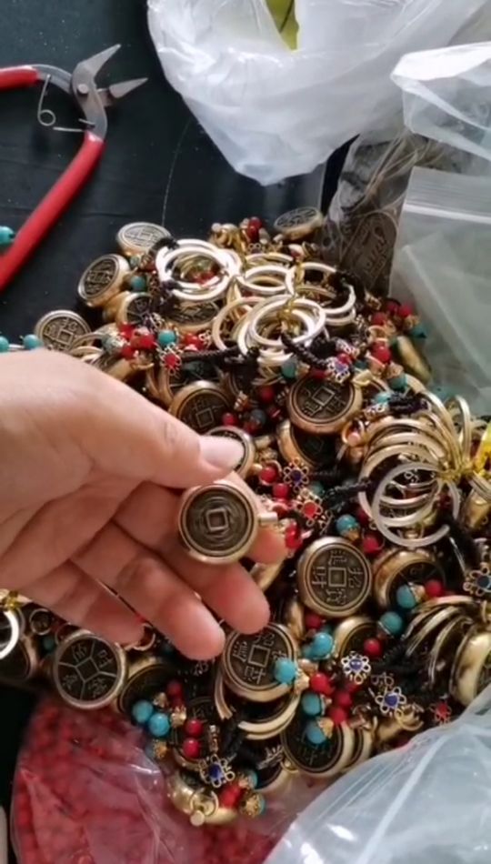 Copper keychains of the twelve Chinese zodiac signs for men, high-end pure copper car key chains, Chinese-style accessories, Shunli Accessories Store