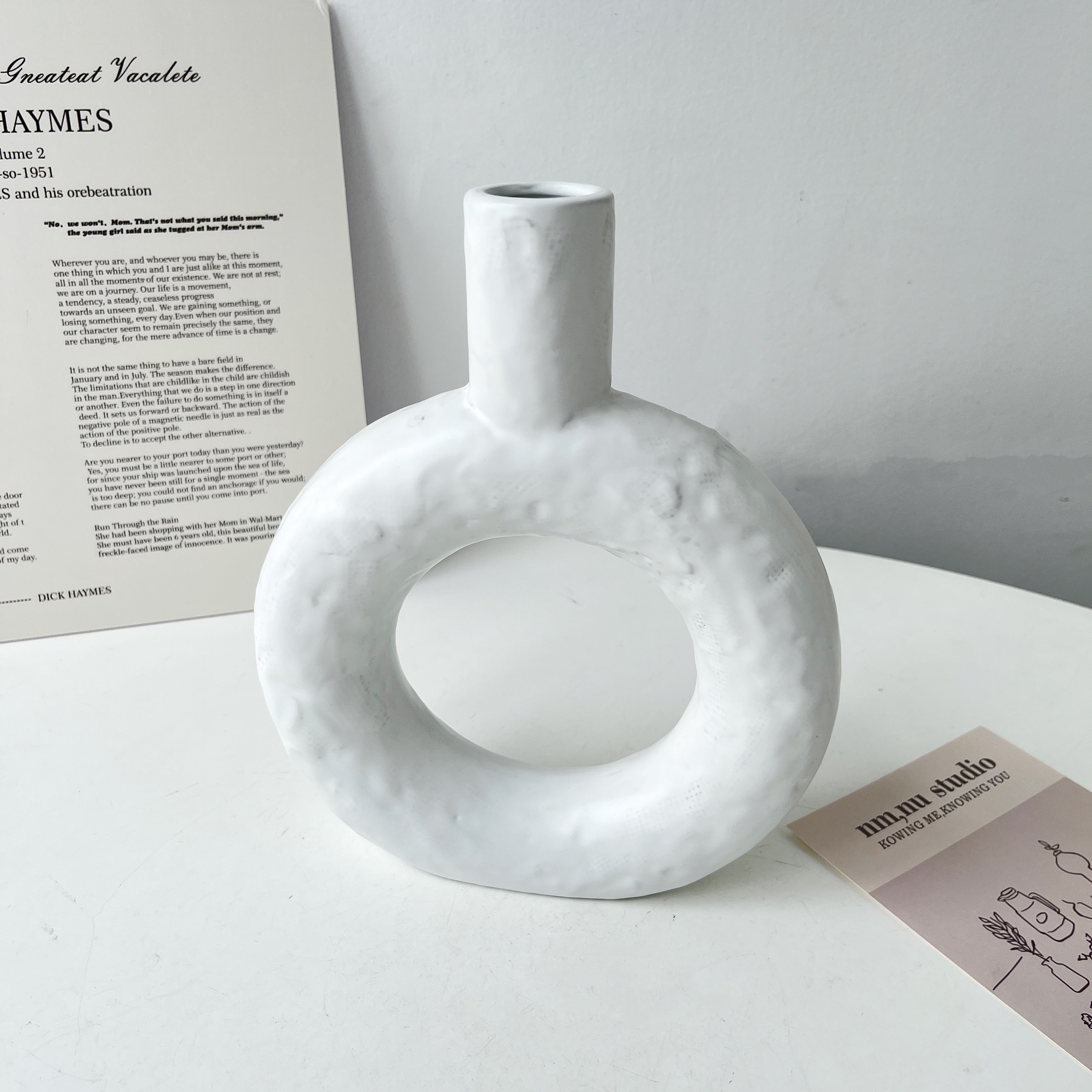 现代简约陶瓷花瓶，装饰品