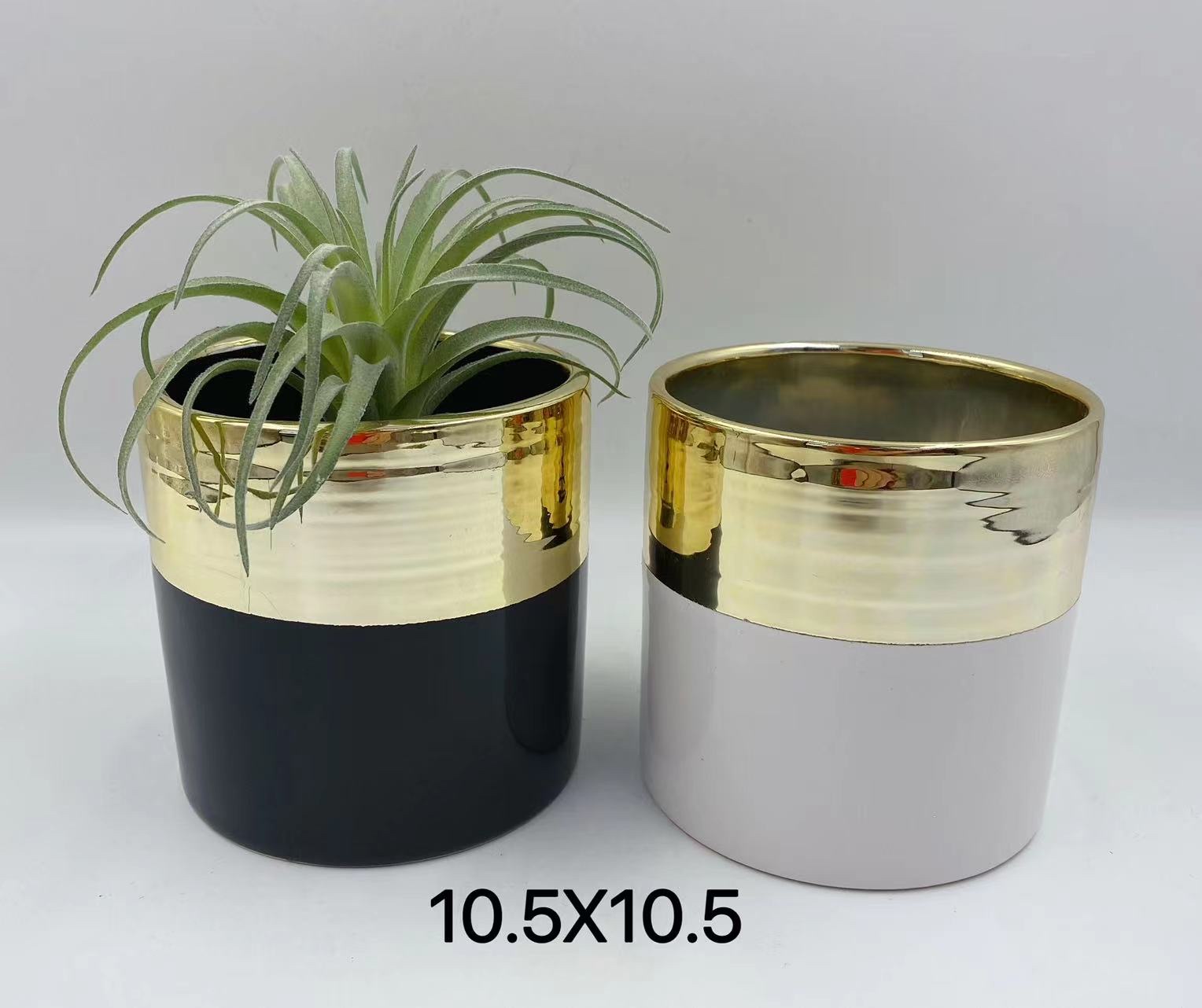 Ceramic isolation electroplated flowerpot