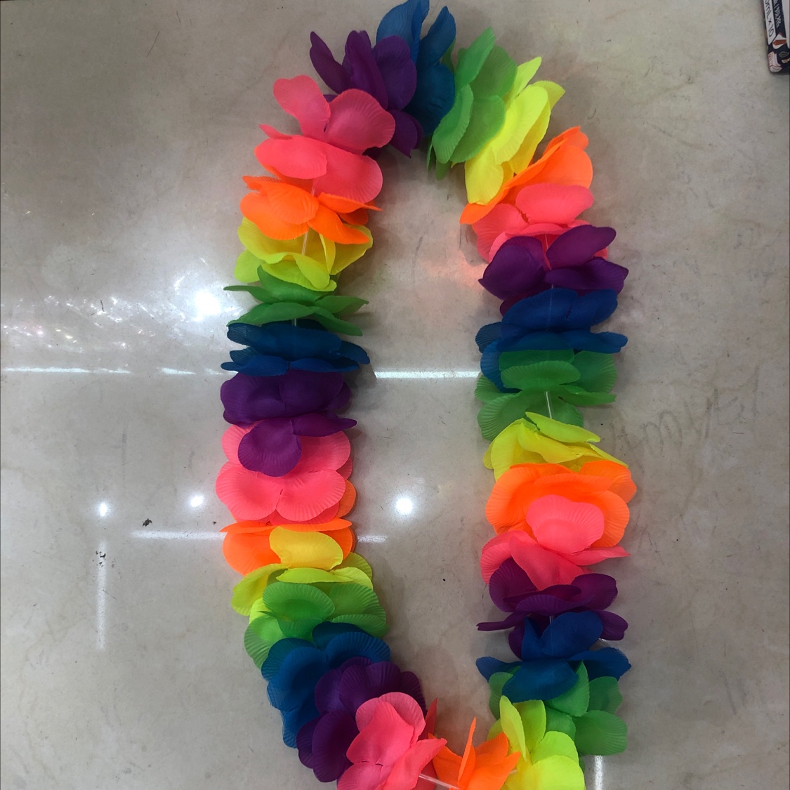 Hawaiian wreaths, festival wreaths details Picture