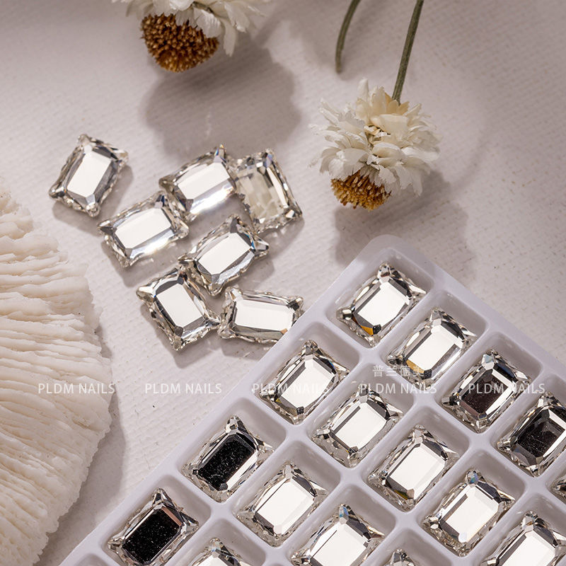 Nail art accessories: Rectangular magic mirror diamond, popular diamond jewelry, bestseller mirror super shiny water diamond, flat-bottomed irregular-shaped diamond jewelry 5001 detail image 4