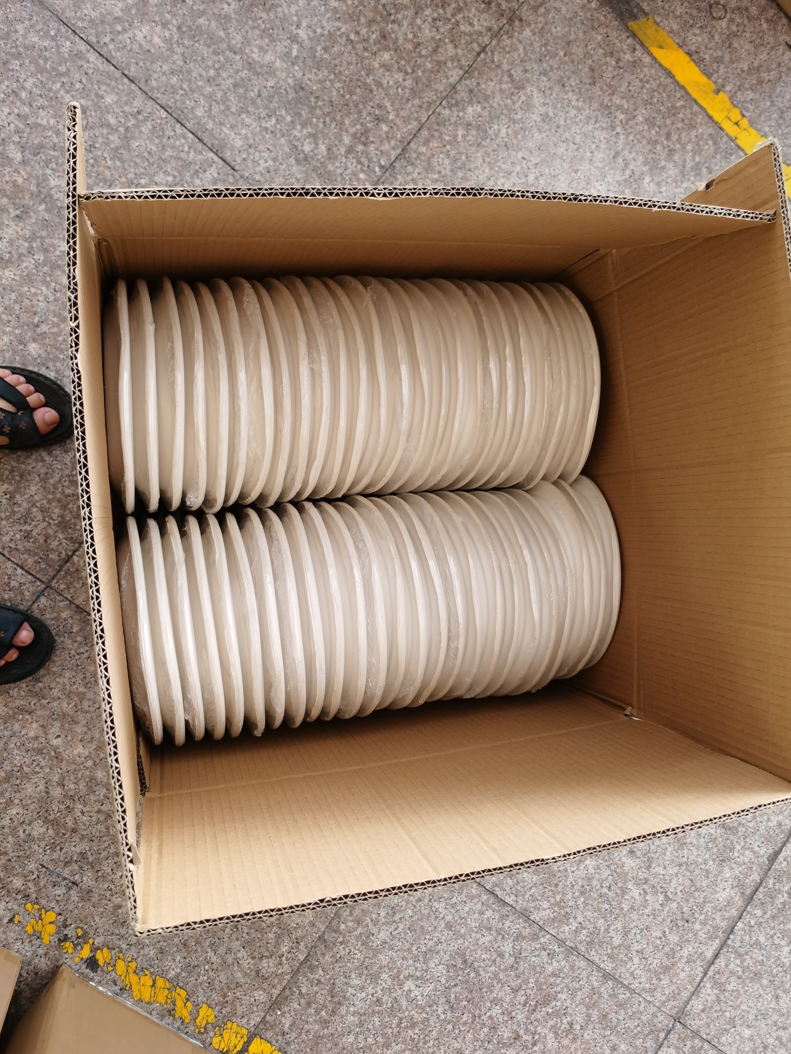 可降解餐具/环保餐具实物图