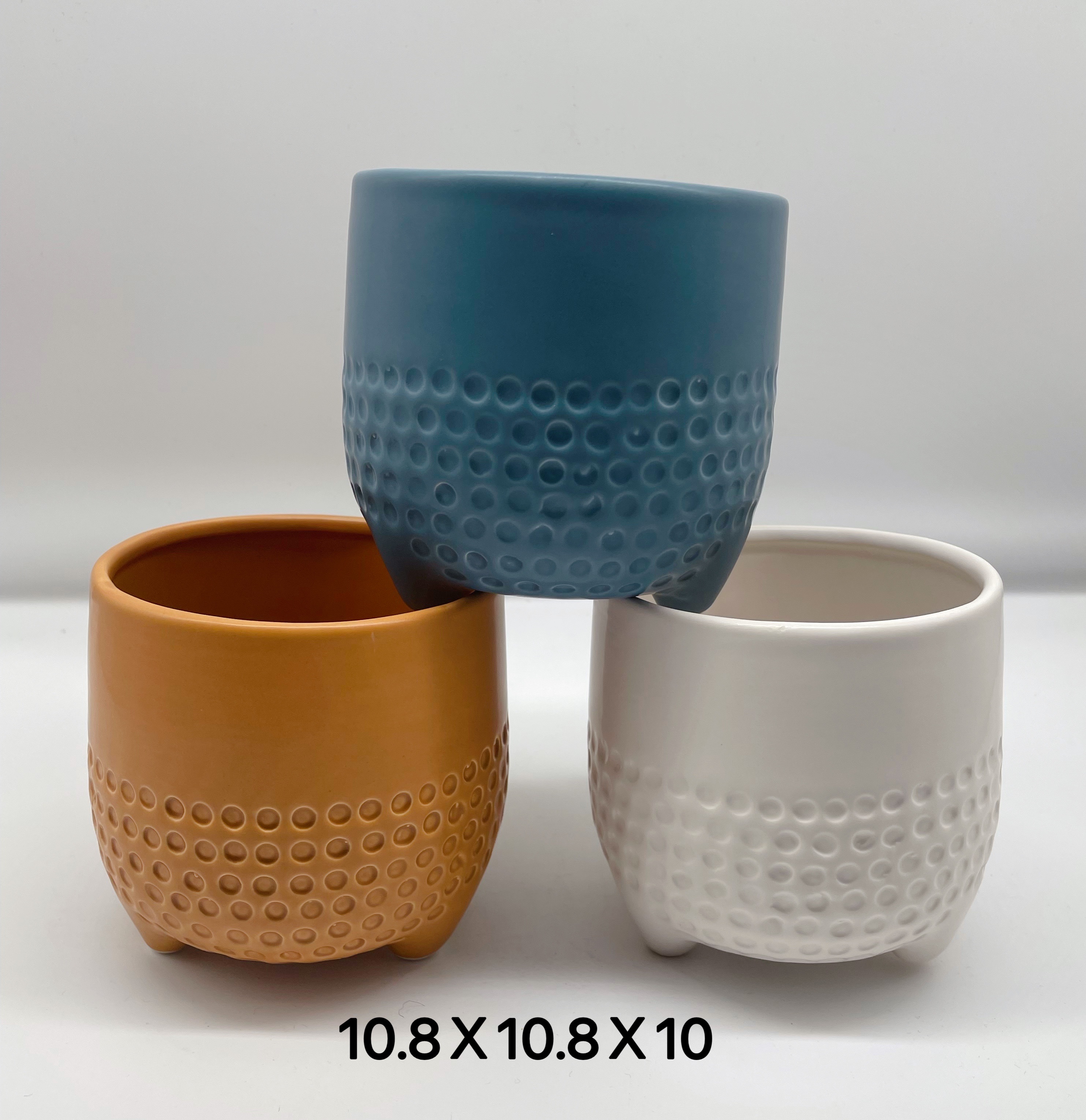 Painted ceramic flowerpots details Picture