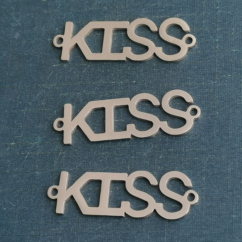 厂家直销欧美跨境热销KISS手链吊坠项链不锈钢时尚简约饰品详情图1