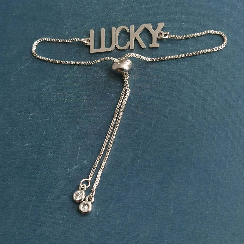 Lucky bracelet pendant for women, Korean version, elegant, light luxury, niche design sense, lucky collarbone titanium steel Specification image