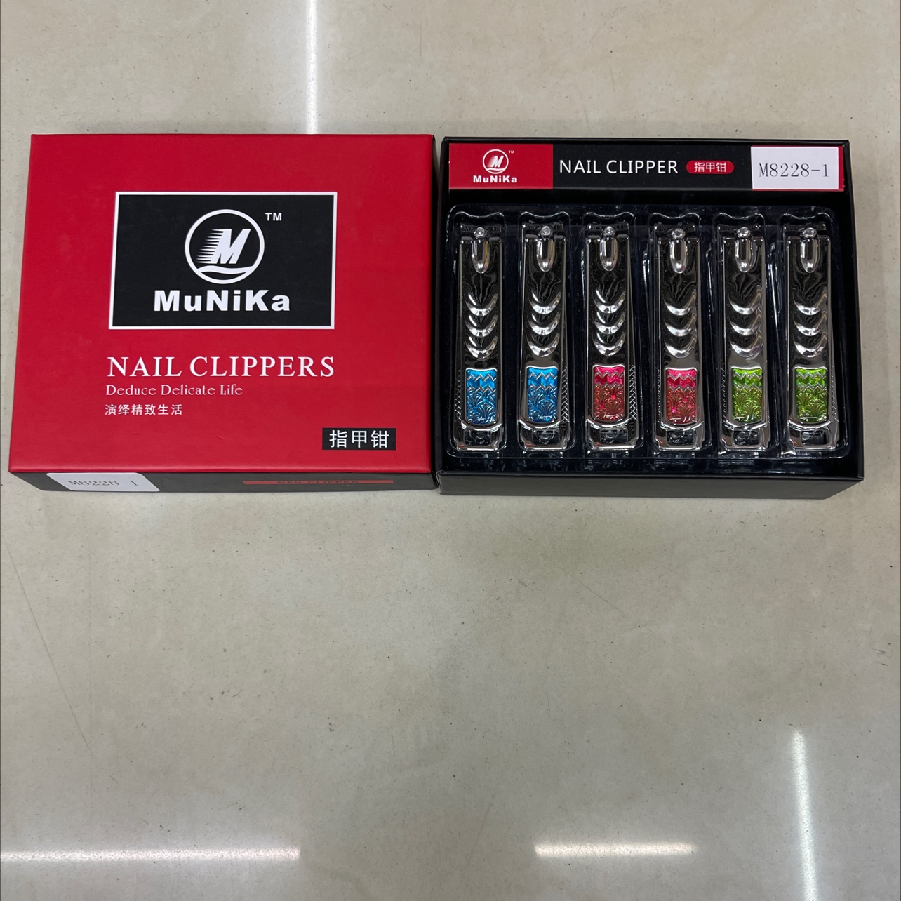 M8228一1
