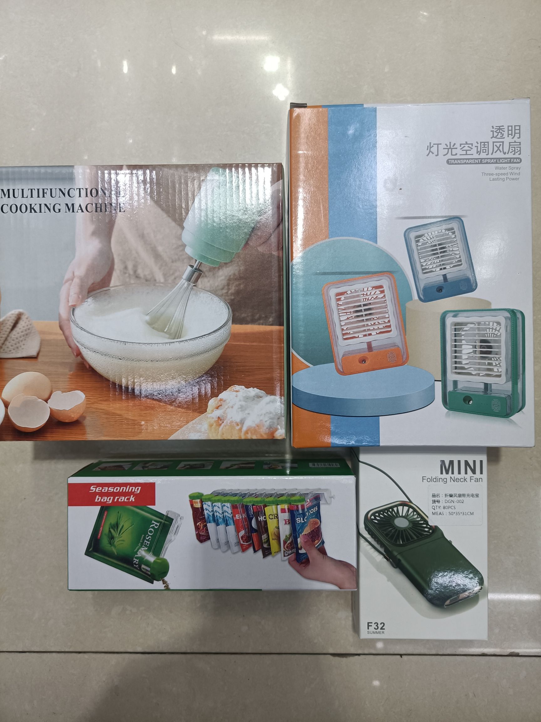 Factory direct sales of the New Year's crystal transparent air conditioner spray fan, desktop household portable USB humidifying fan detail image 9