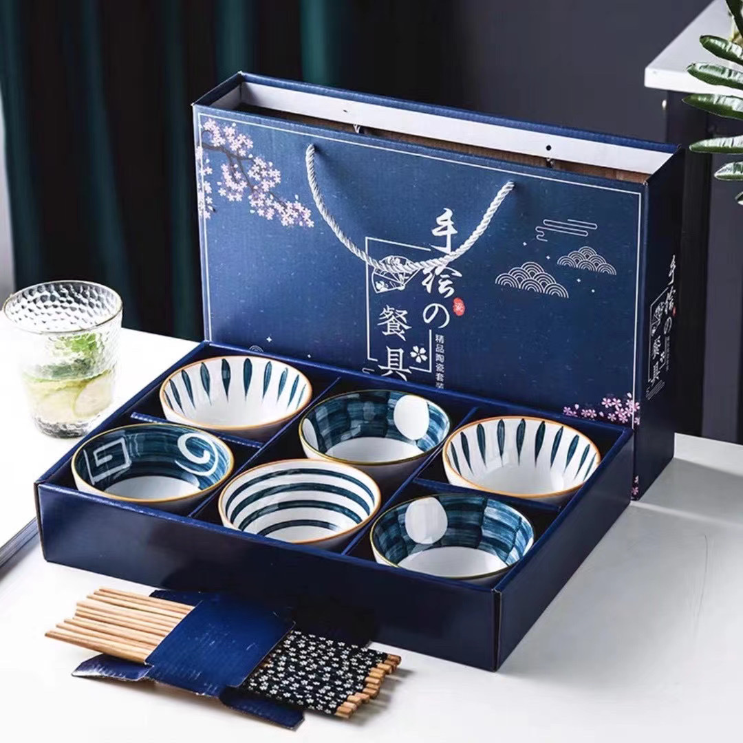 陶瓷餐具/礼盒包装/美观耐用。产品图