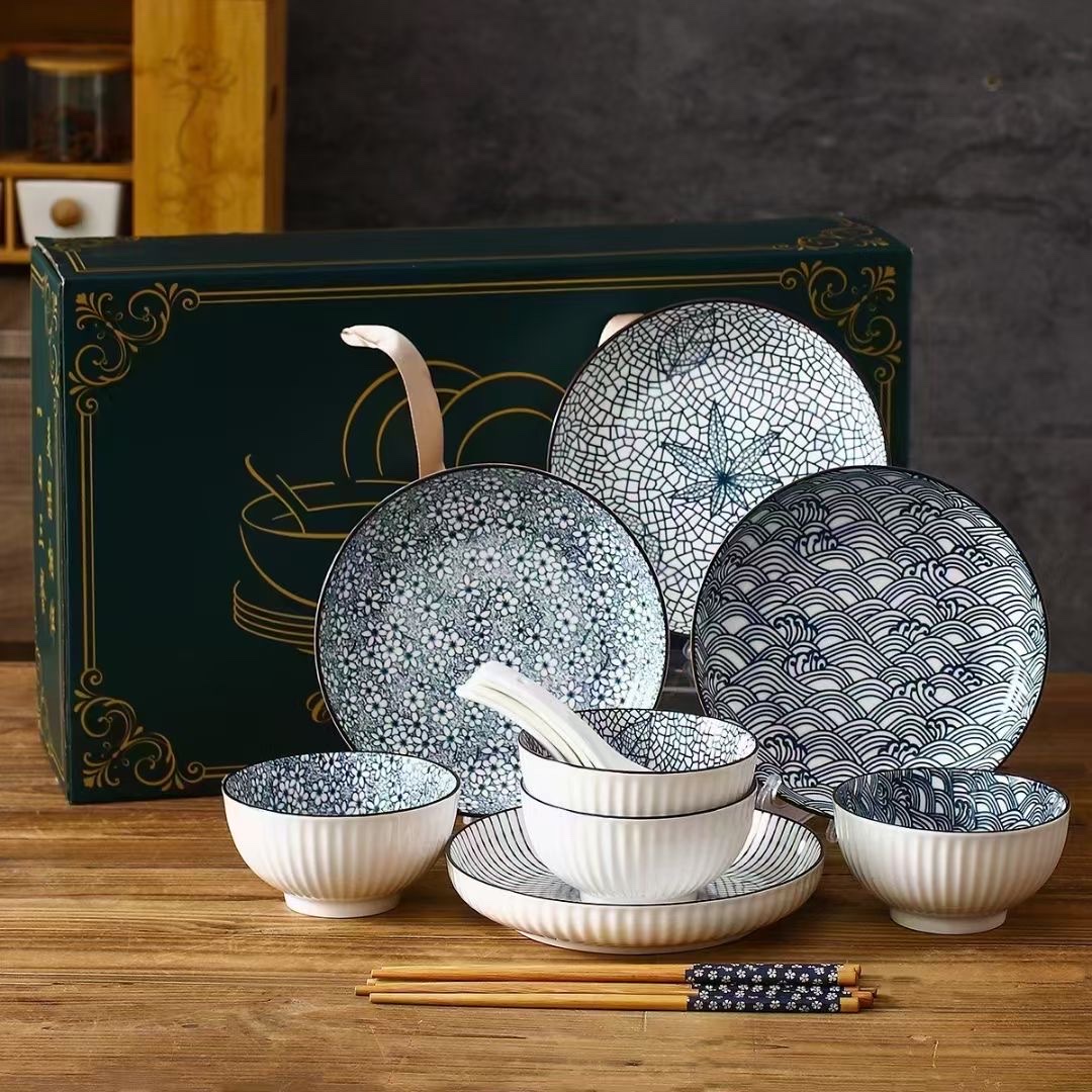 陶瓷餐具/礼盒包装/美观耐用。产品图