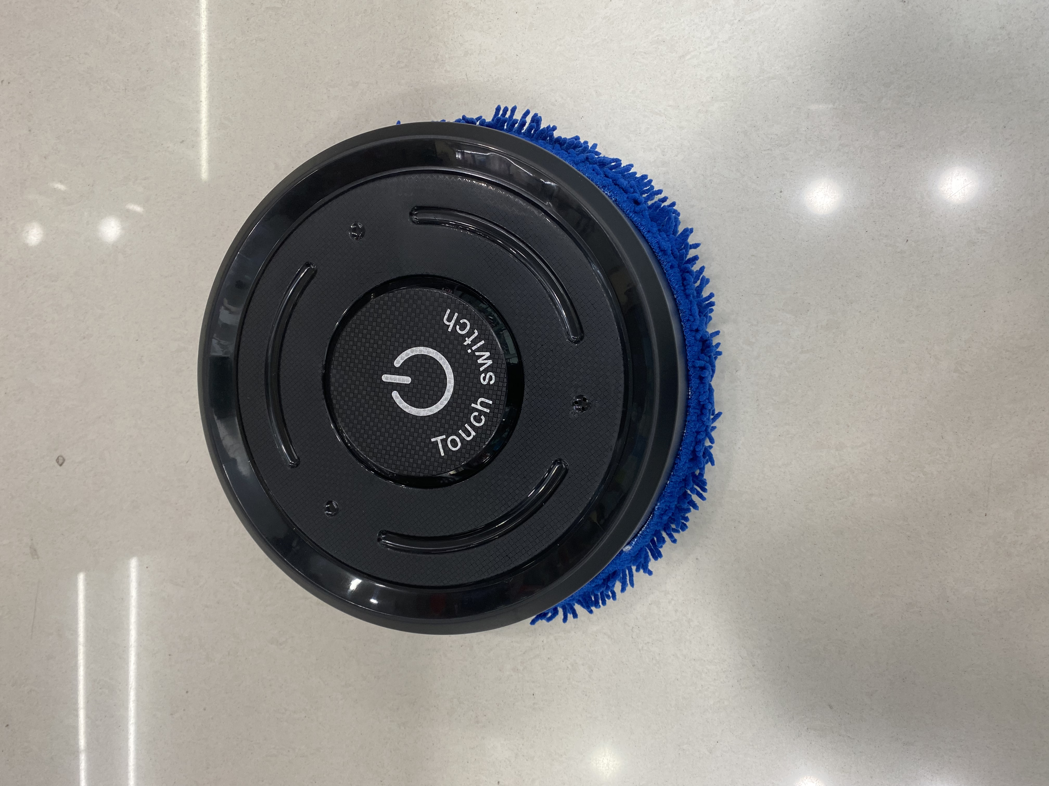 家用扫地机实物图