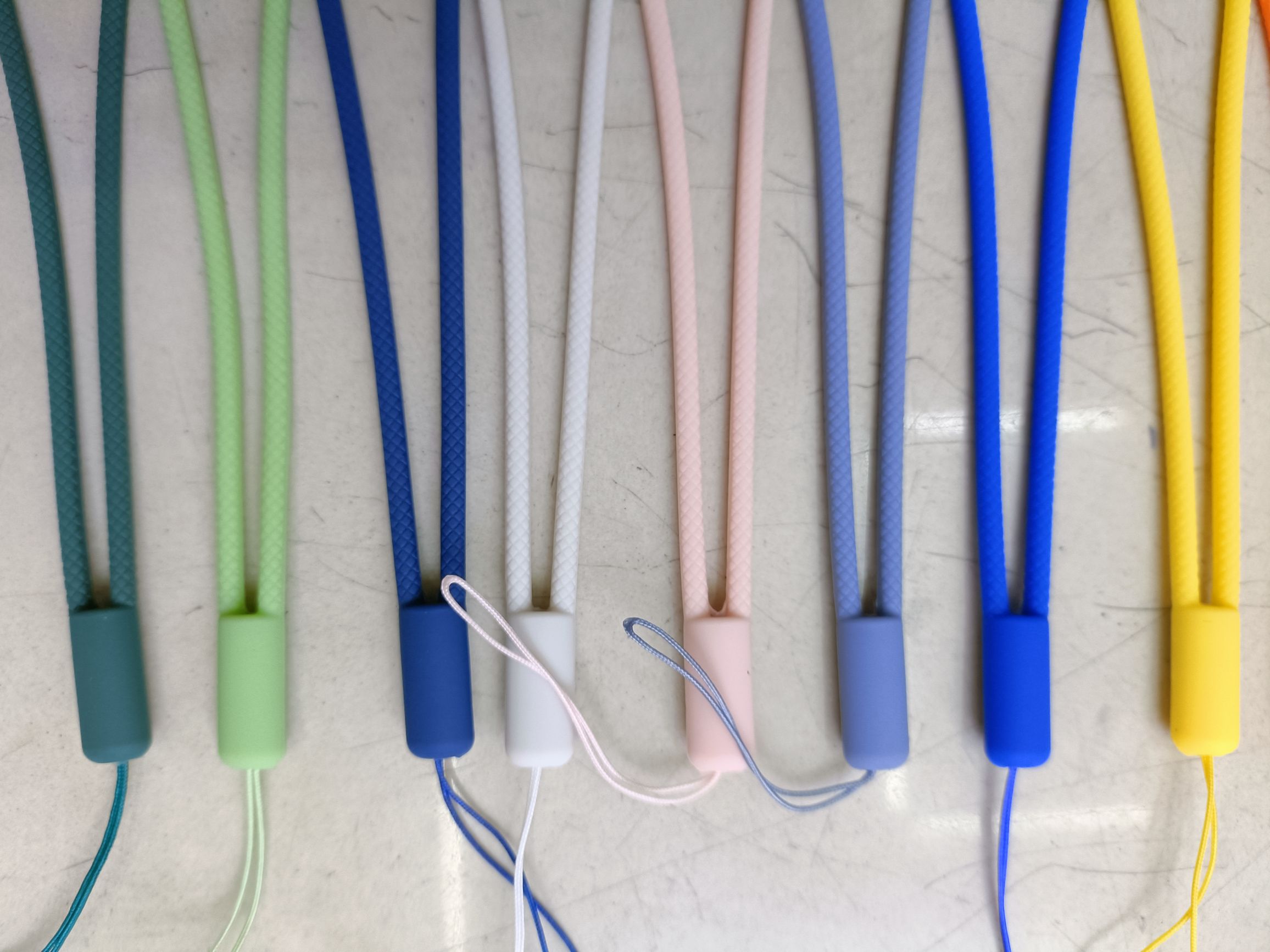 手机挂绳实物图