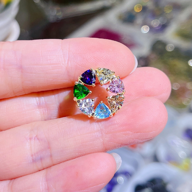 Rainbow Pendant Series AAA Zircon crystal inlaid from the original factory, simple yet elegant gold-plated colored zirconium detail image 5