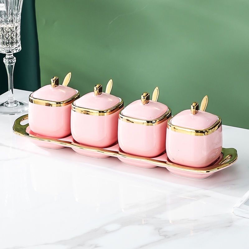 Each Q037-4 seasoning jar consists of 12 sets Application Scenario