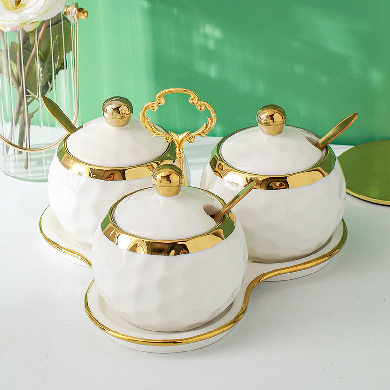 Q042-3-J03 seasoning jars, 24 sets per box Application Scenario