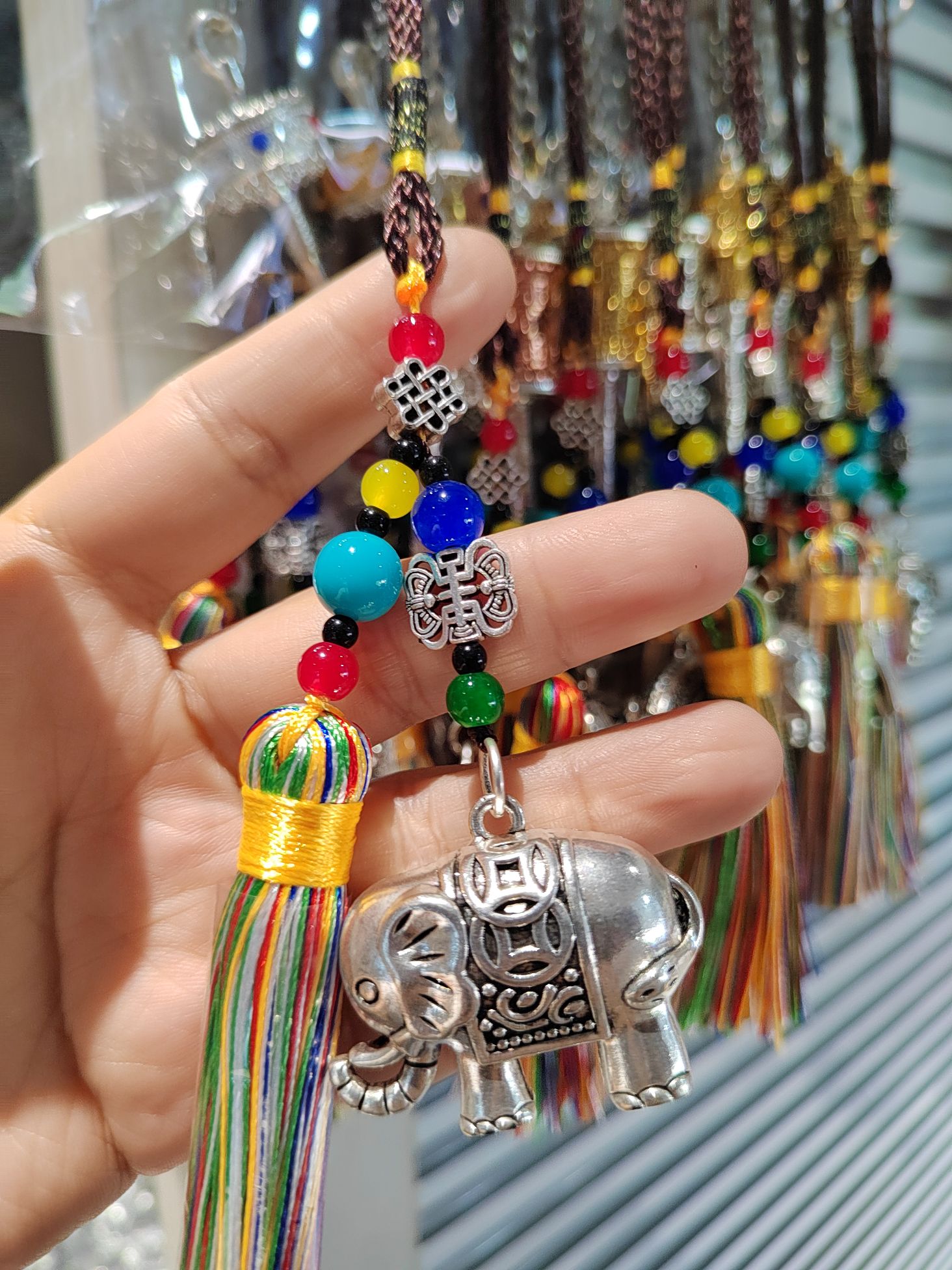 铜钱大象挂件五彩流苏民族风景区地摊包挂车挂件顺利饰品商行