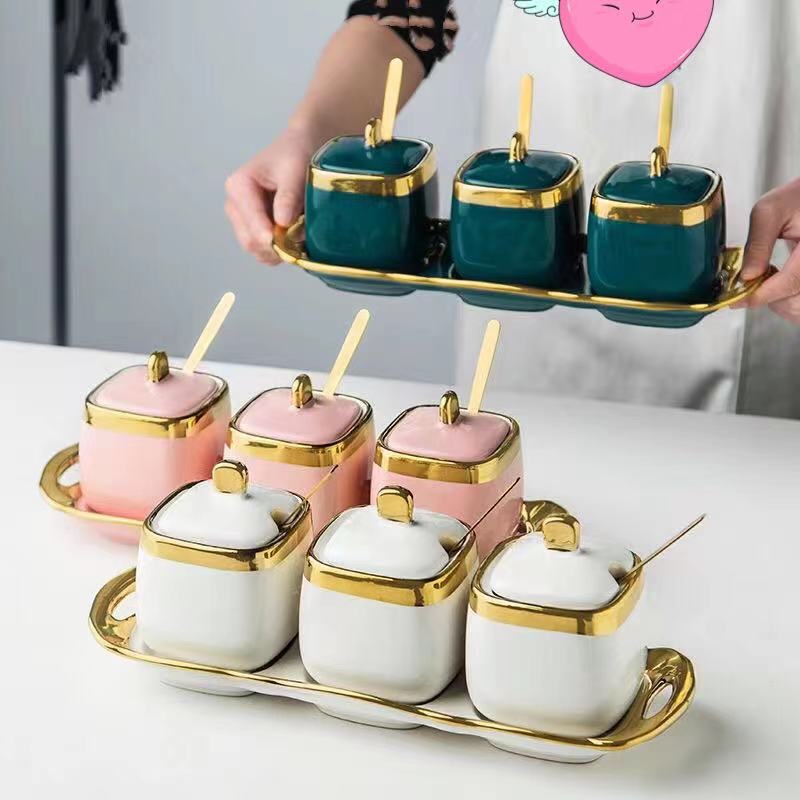 Each Q037 seasoning jar consists of 16 sets Specification image