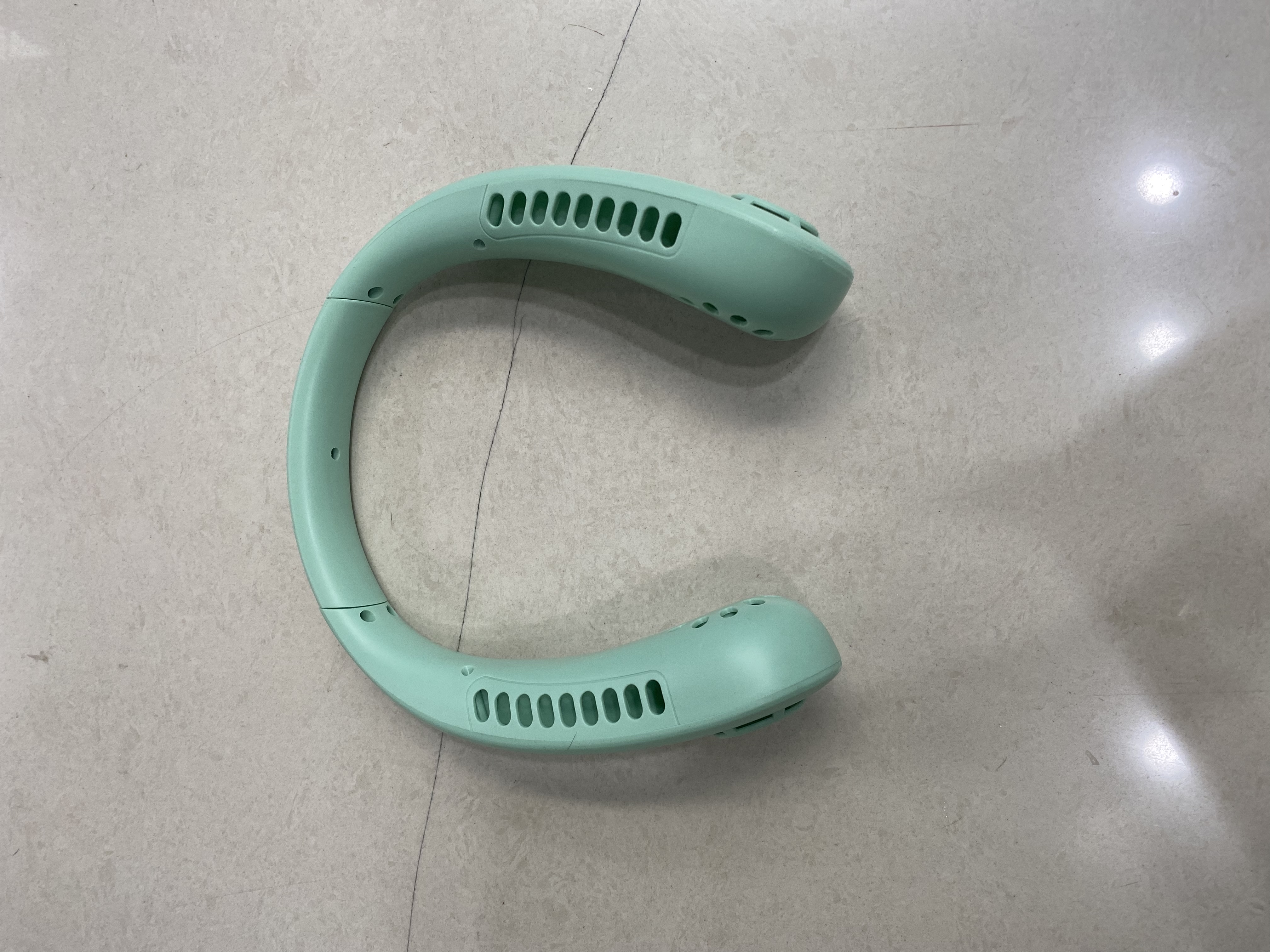 风扇白底实物图