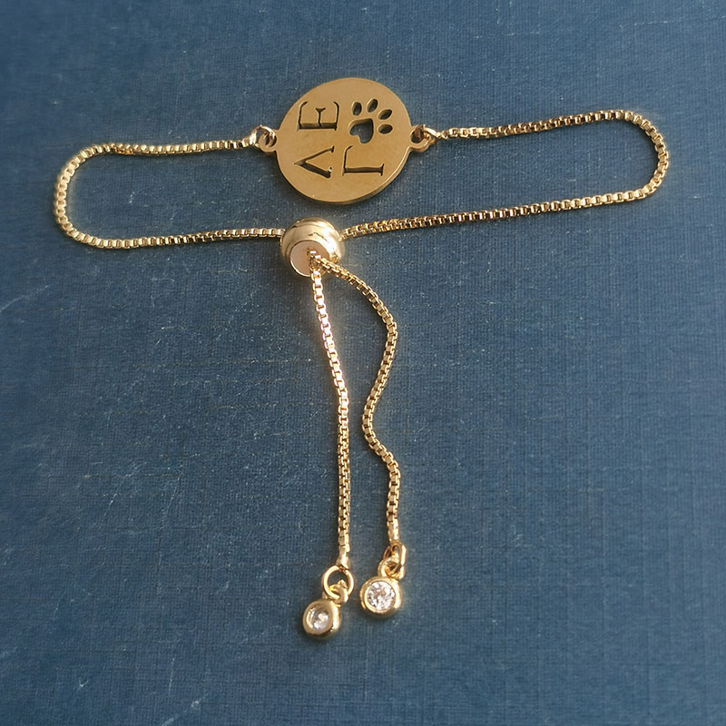 Titanium steel animal dog paw pendants, cross-border best-selling stainless steel love jewelry accessories wholesale in Europe and America Application Scenario