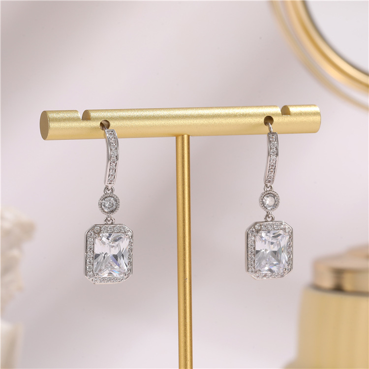 diy jewelry accessories, light luxury high-end earrings, 925 silver needle, super ethereal and super dazzling square earrings, zircon jewelry earrings Item Picture