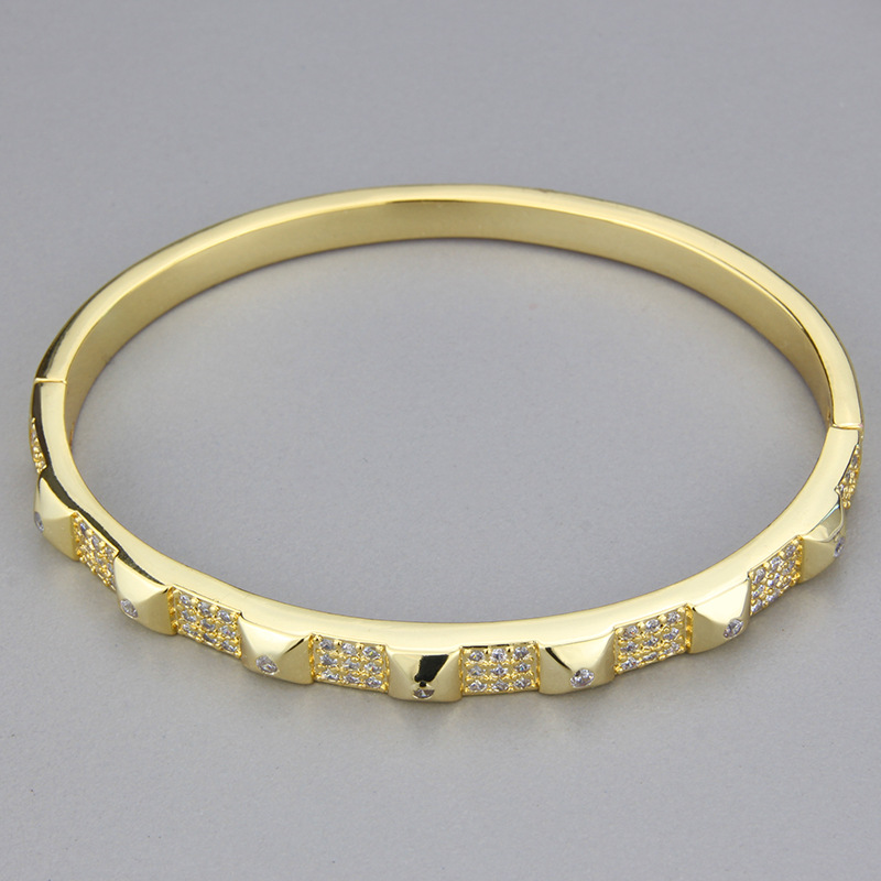 ins European and American cross-border diamond-encrusted retro round wristbands direct supply gold-plated elegant jewelry wholesale Specification image