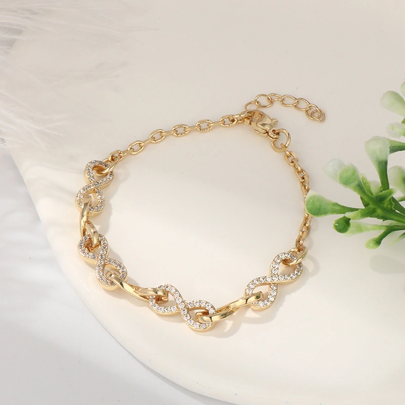 Cross-border geometric 8-shaped chain bracelet, personalized and fashionable hip-hop style, suitable for both men and women, golden full diamond bracelet detail image 2