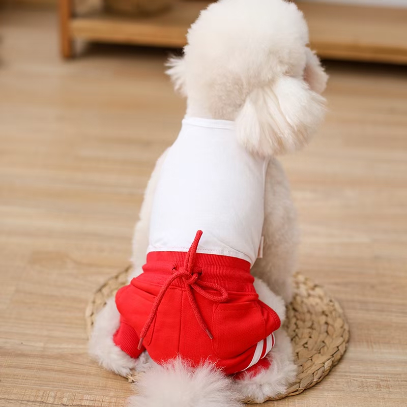 宠物用品衣服，上下两节套装
​衣服可以这样穿搭一套