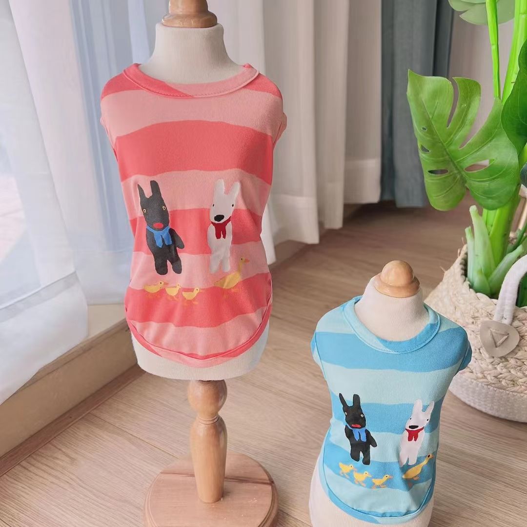 狗狗服装实物图