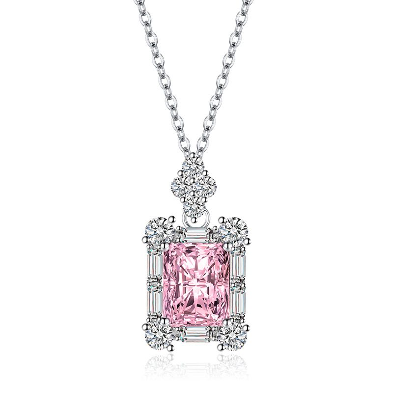 Cross-border new European and American fashion women's faux emerald gemstone pendant set jewelry Application Scenario