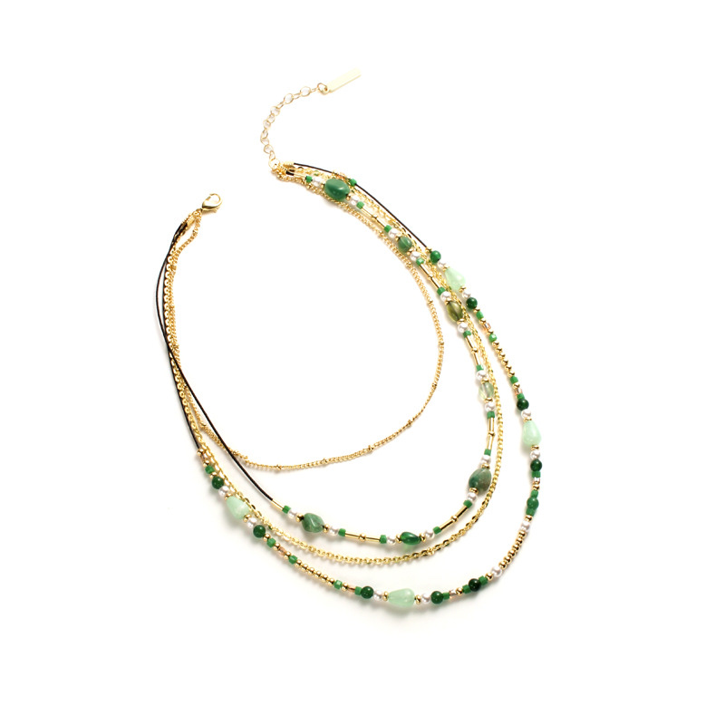 A blogger from Europe and America wore a multi-layered natural jade and glass bead necklace on Instagram. Su Ziran Green, a unique and elegant ethnic group Item Picture
