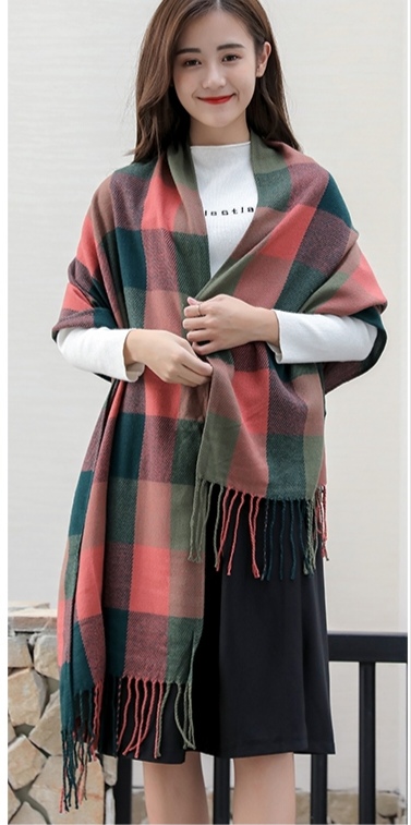 Checkered series long scarves detail image 4
