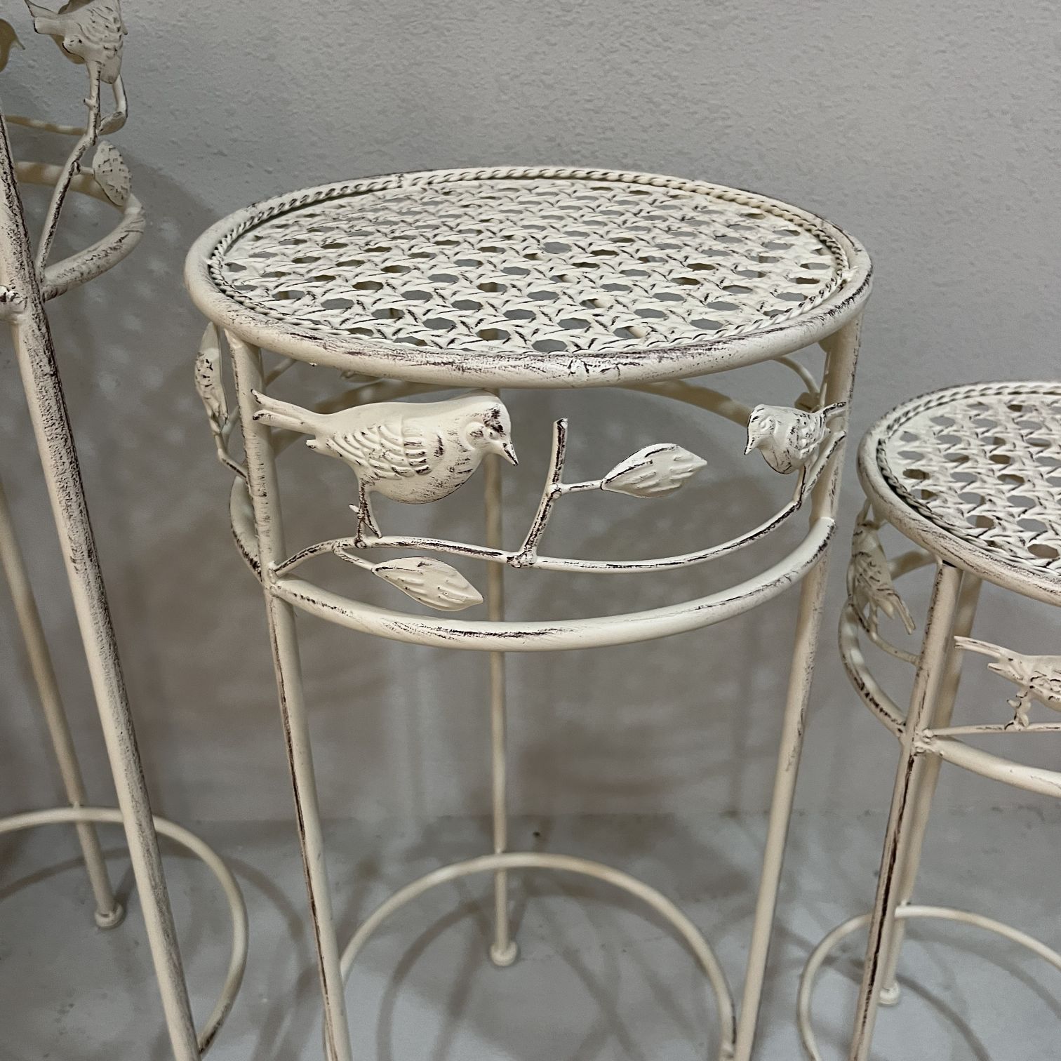 Outdoor popular flower racks, courtyard ironwork, balconies, floor-standing garden arrangements, indoor flower POTS, circular racks, decorative racks, flower pot support racks, and craft green plants Specification image