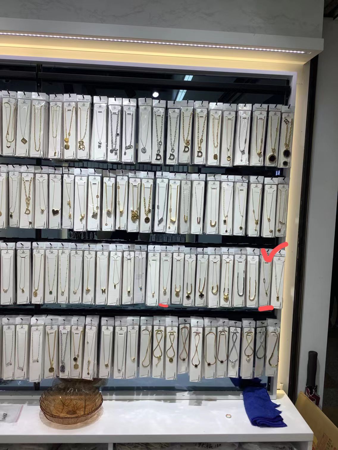 钛钢项链/钛钢手链/戒指白底实物图