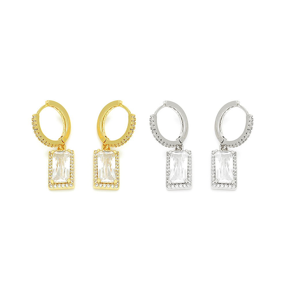2022 New women's light luxury, niche, high-end, fashionable, niche design, small square retro ear ring earrings Application Scenario