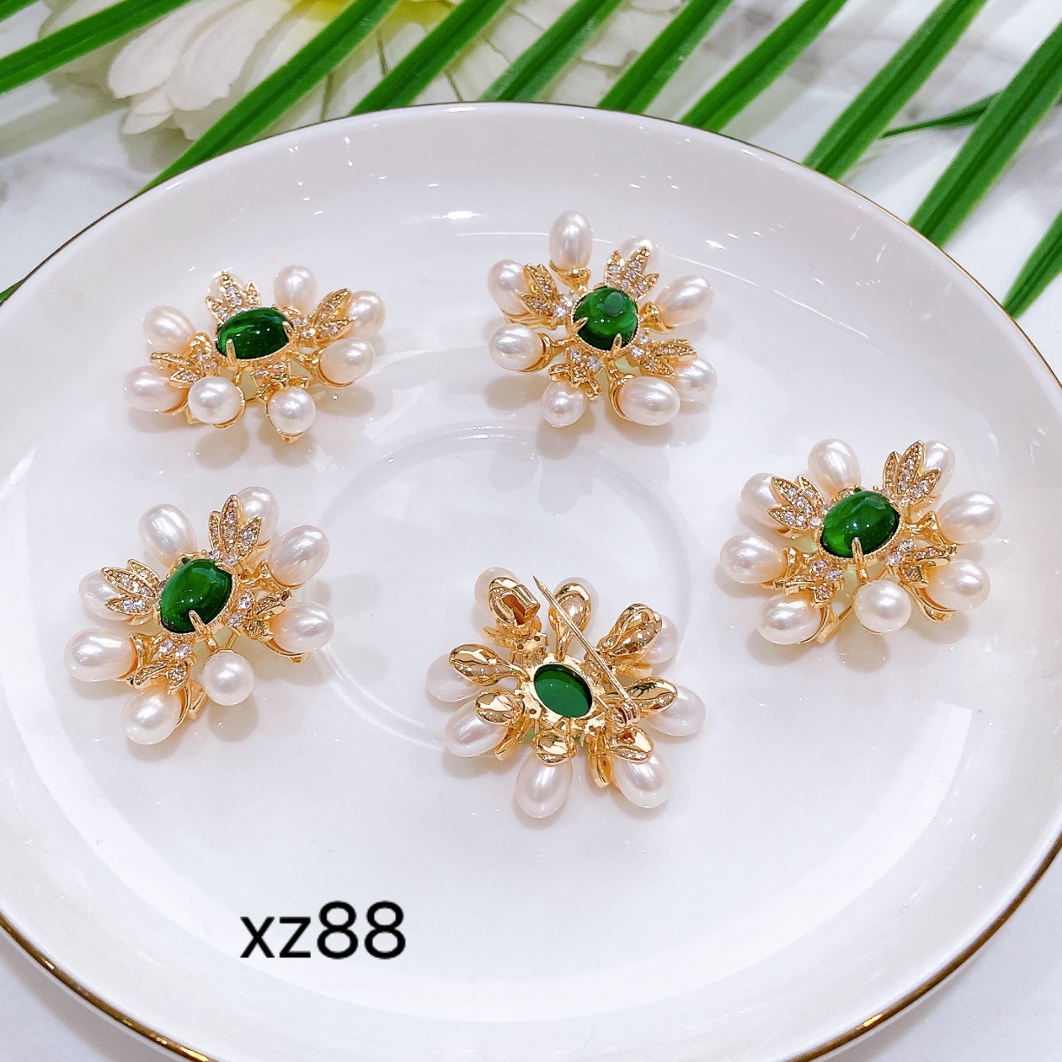 Zhongxing Jewelry Vase Pearl Brooch Item Picture