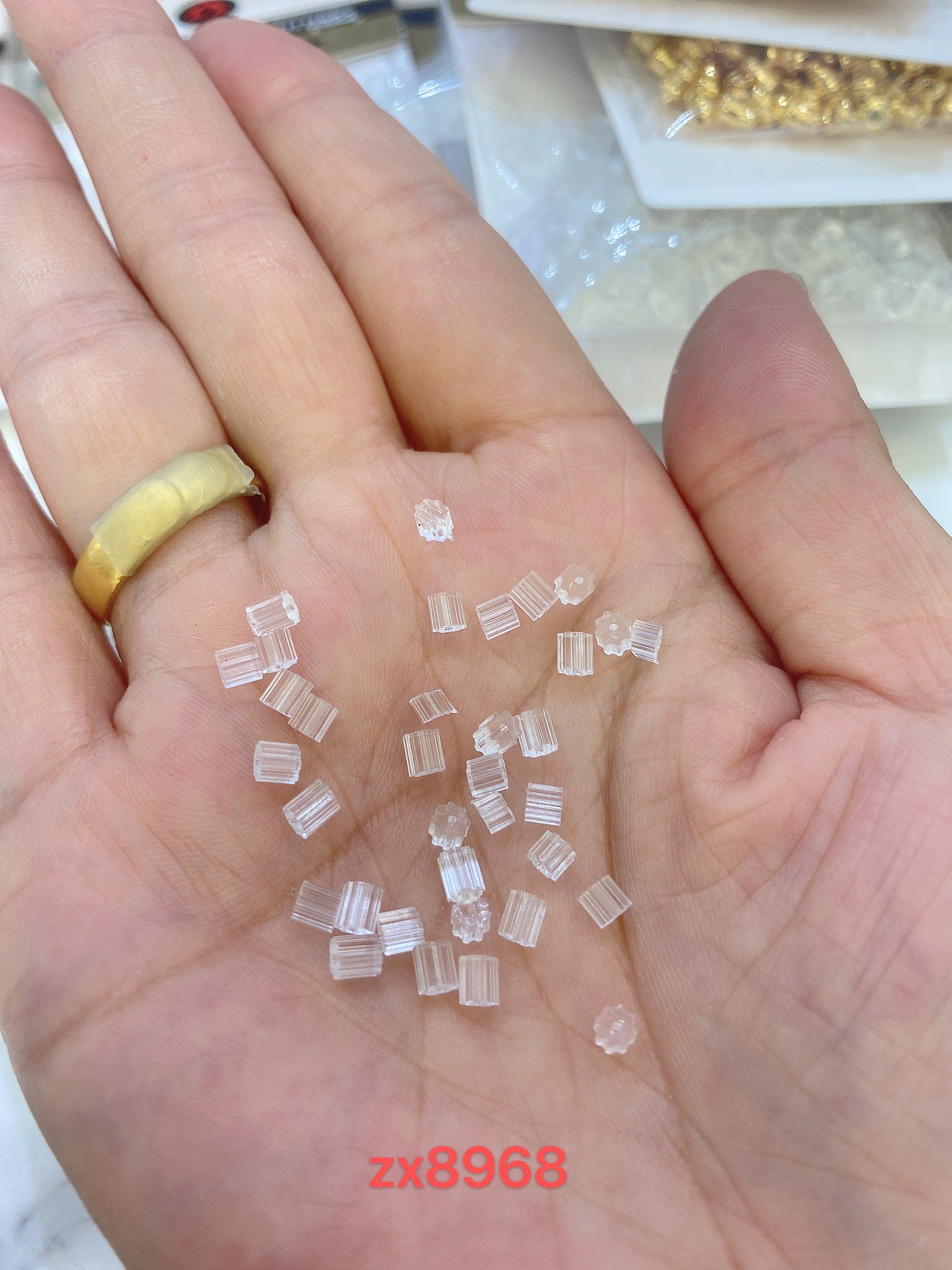 Zhongxing Accessories DIY Silicone earplugs, resin accessories, jewelry accessories, rice beads, alloy accessories details Picture