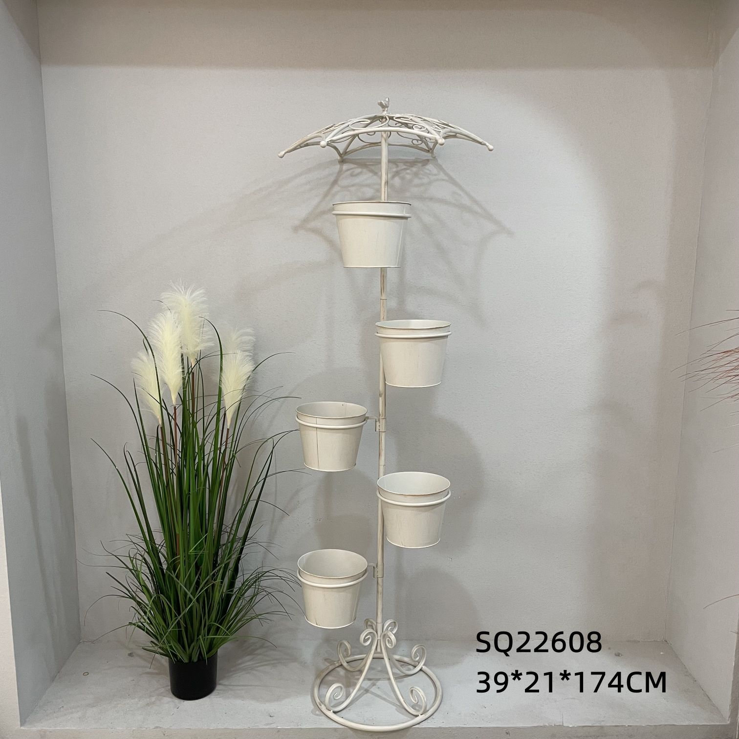 Simple and creative green vintage umbrella flower stand decoration, indoor flower stand, European-style window display, succulent green plant stand, flower shop, bar, outdoor garden street details Picture