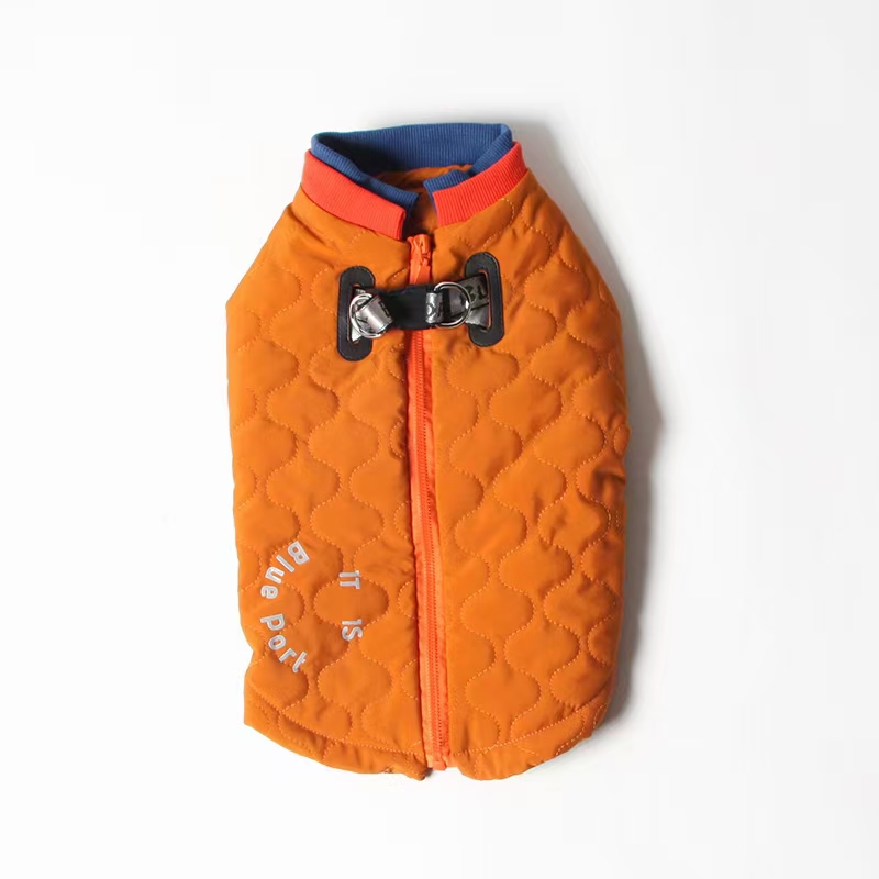 BP2022秋冬-绗缝夹棉马甲
尺码：S/M/L/XL/XXL
成分：棉48%，涤纶52%
颜色：孔雀蓝、军绿色、橘色
详情图2