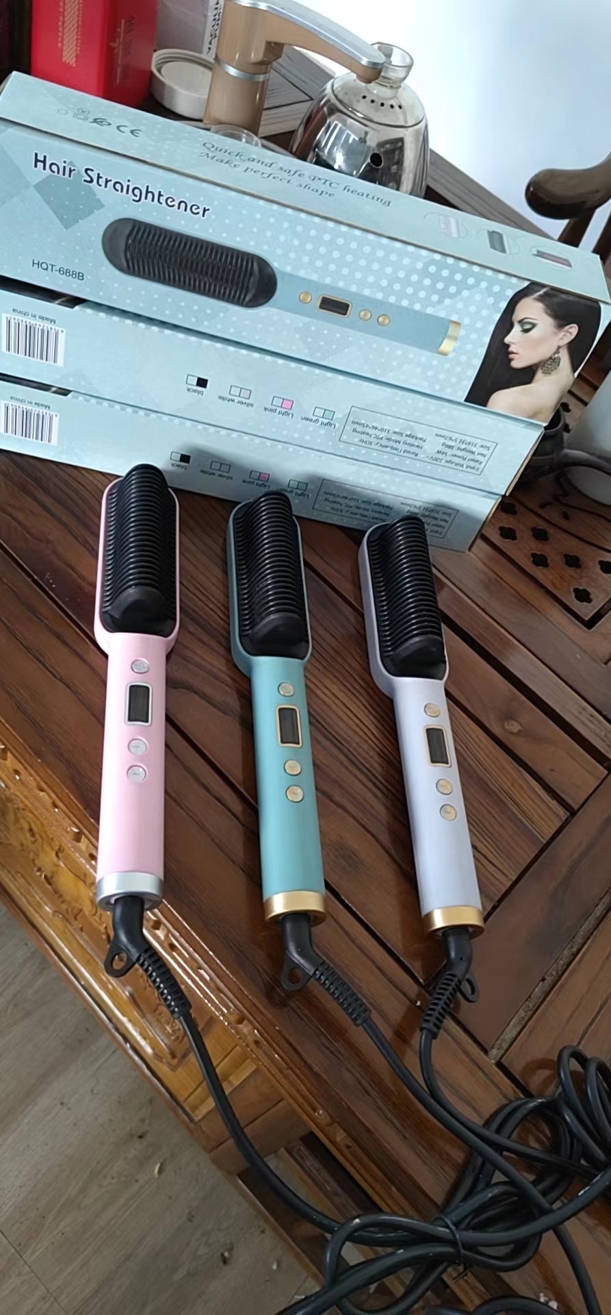 Straight hair comb - LCD details Picture