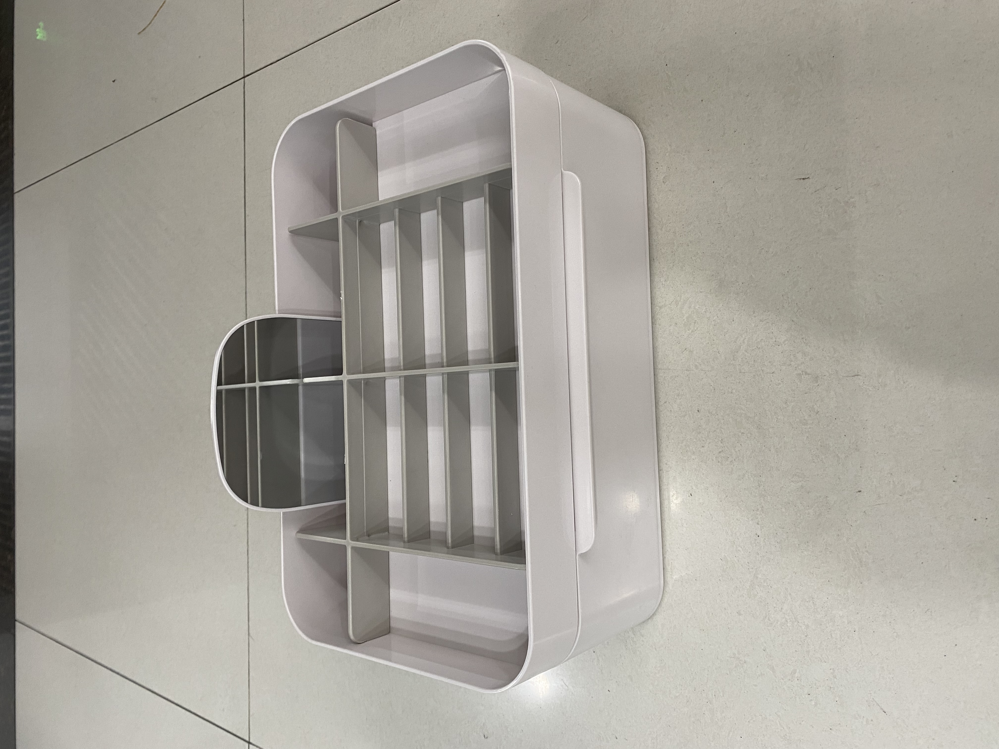 Makeup mirror storage box with mirror Application Scenario