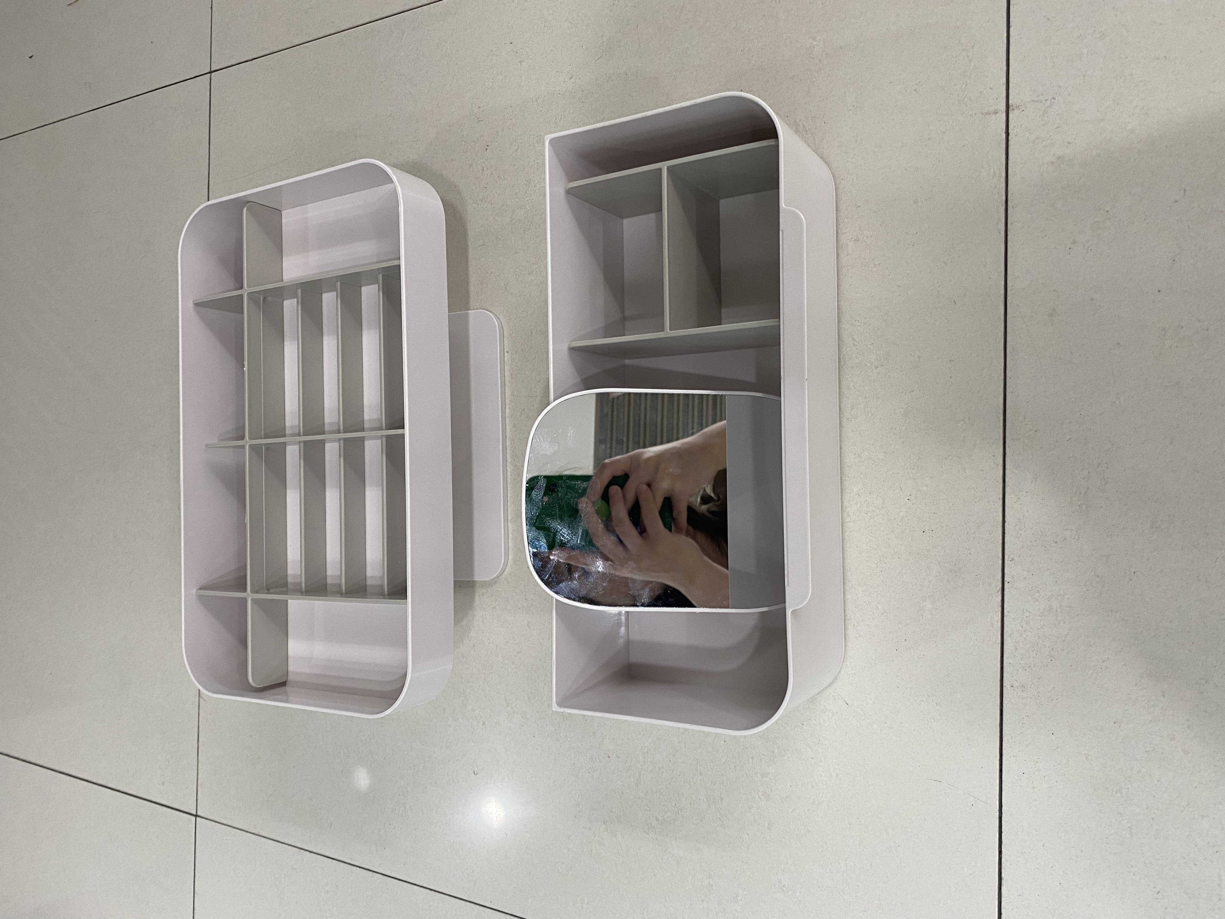 Makeup mirror storage box with mirror Item Picture