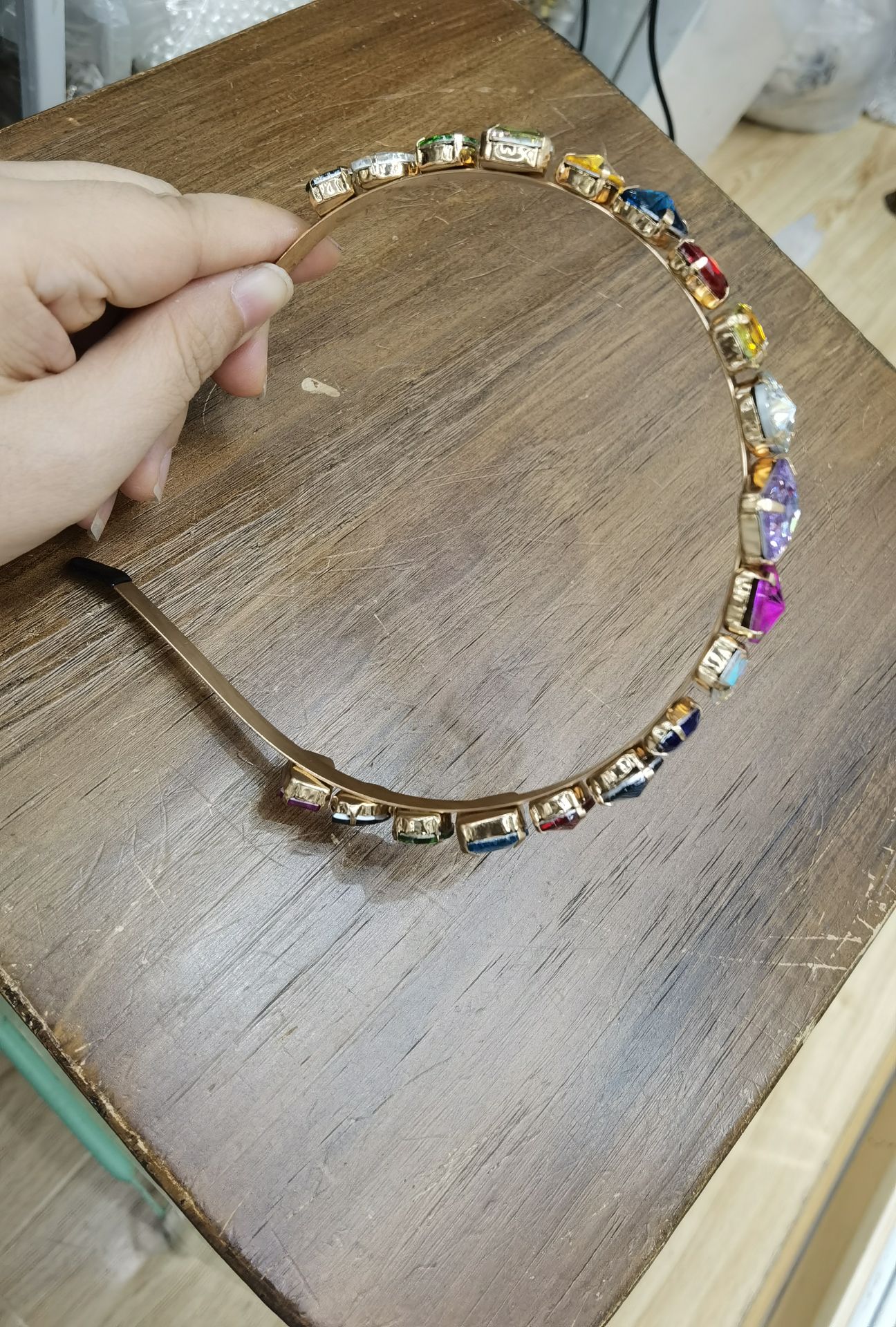 High-end hair accessories, full diamond color water diamond hair band, European and American cross-border wide edge headband, bride pressure hair band, Chao Xia 18 Application Scenario