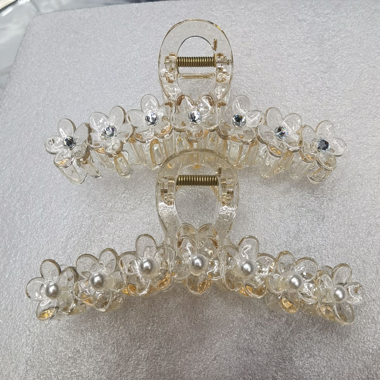 زهري الكريستال العملاق مزخرف بألؤلؤ وخليط شعر details Picture
