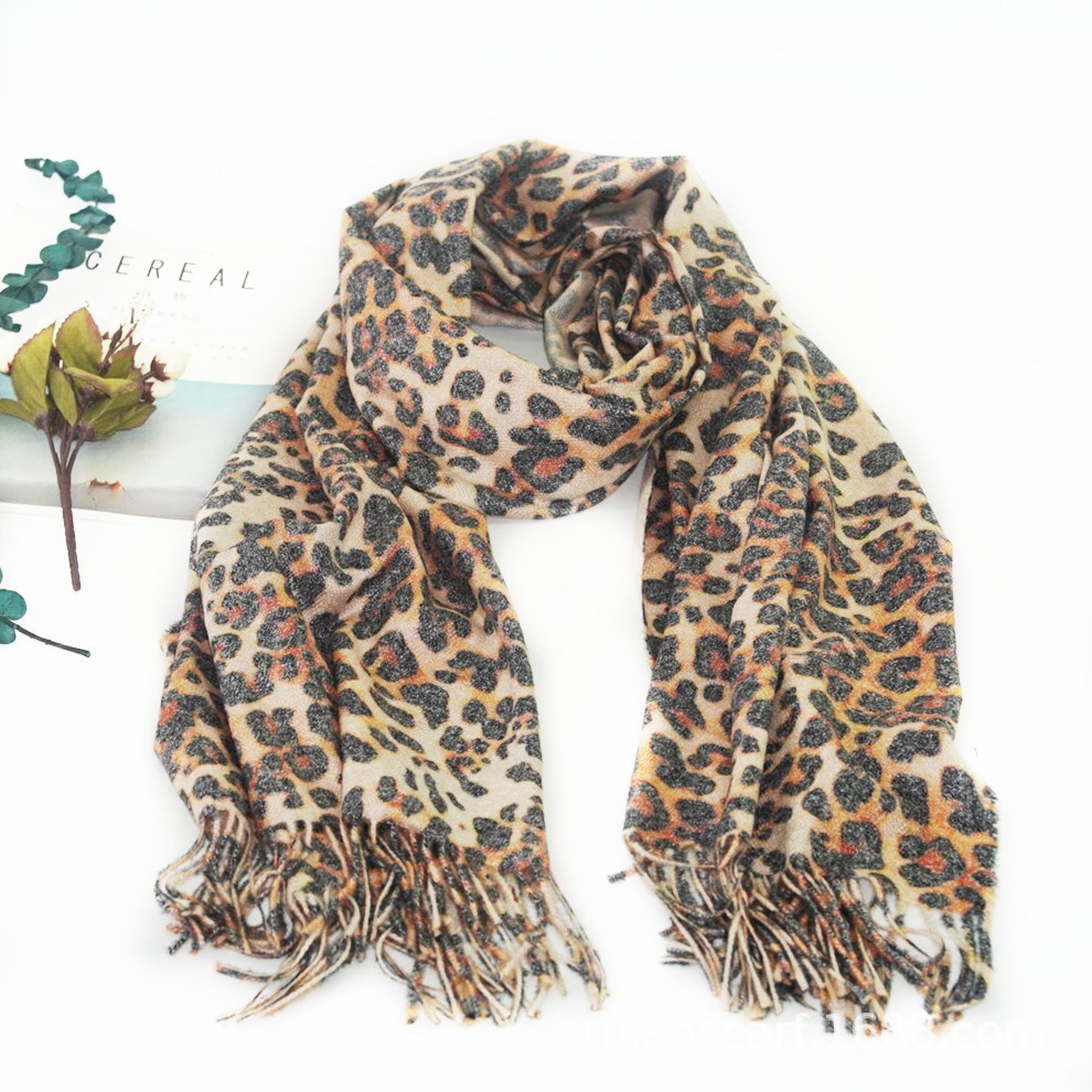 Autumn And Winter 2022 New Tie-Dyed Four-Leaf Clover Shawl Scarf Multi-Color Warm Leopard Print Fashion Scarf Specification drawing
