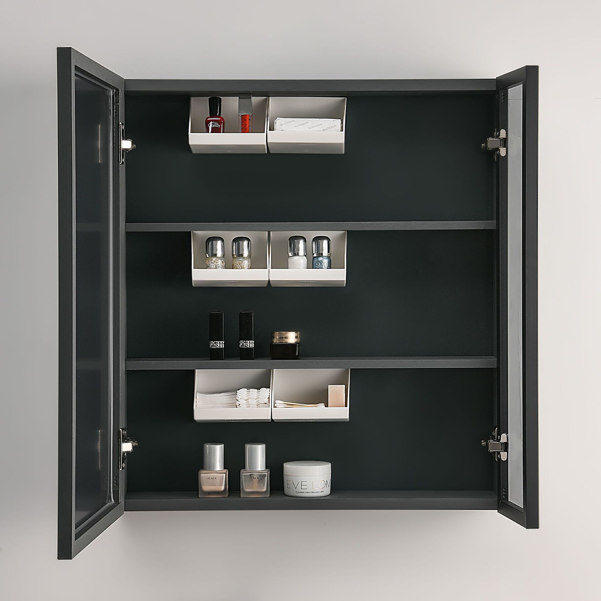 The Japanese-style wall-mounted mirror cabinet has a slanted storage box with a slanted surface pasted under the partition to expand the space and organize the items detail image 8